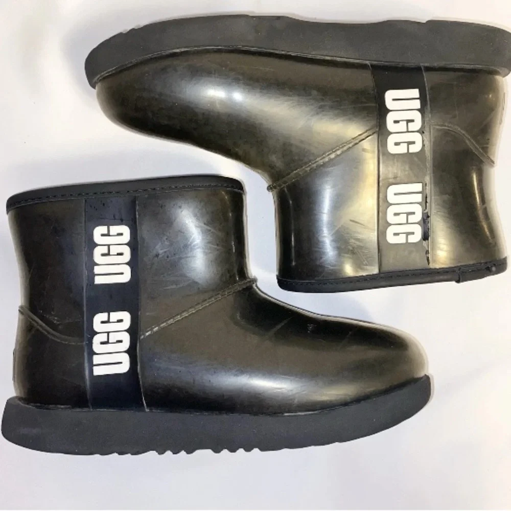 UGG Classic Clear Mini Ankle‎ Winter Boots Womens Size 2 Black